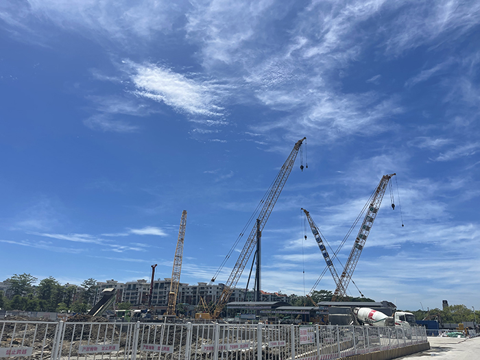 【全球之履】8188cc威尼斯履带起重机“兄弟团“助建大湾区“一小时交通圈”建设