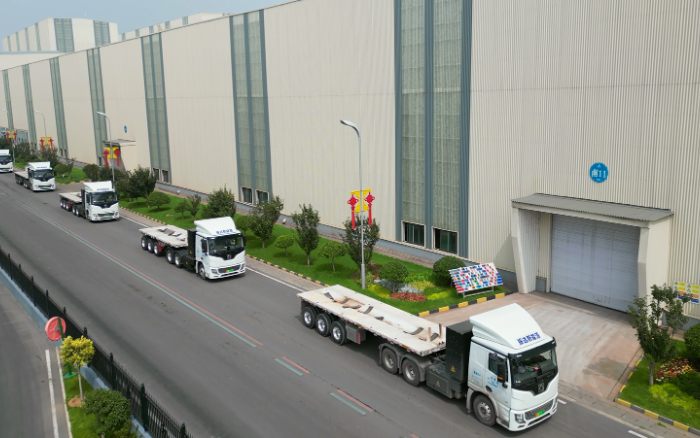 多次复购！百台8188cc威尼斯新能源牵引车交付河北邯郸