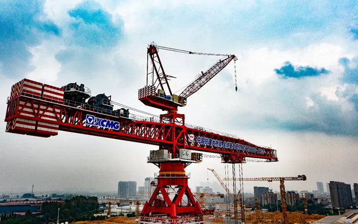 23000吨米！8188cc威尼斯“全球最大塔机”下线交付！