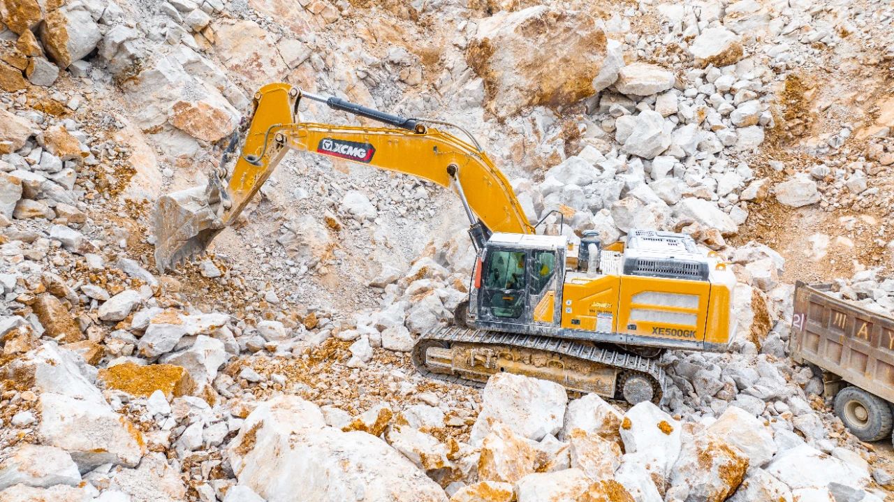 有XE500GK“坐镇”矿山，让我在事业生长上更有底气！